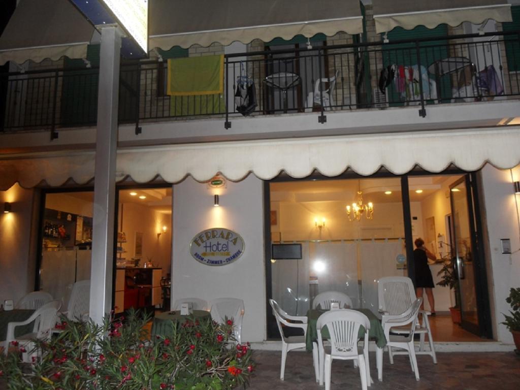 Hotel Ferrara San Benedetto del Tronto Extérieur photo