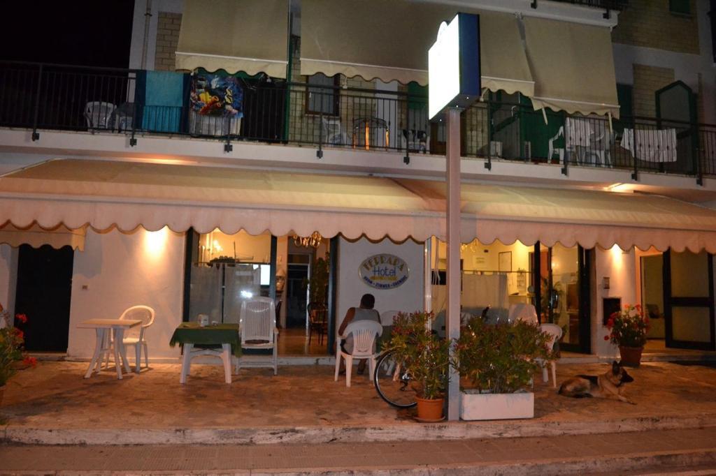 Hotel Ferrara San Benedetto del Tronto Extérieur photo